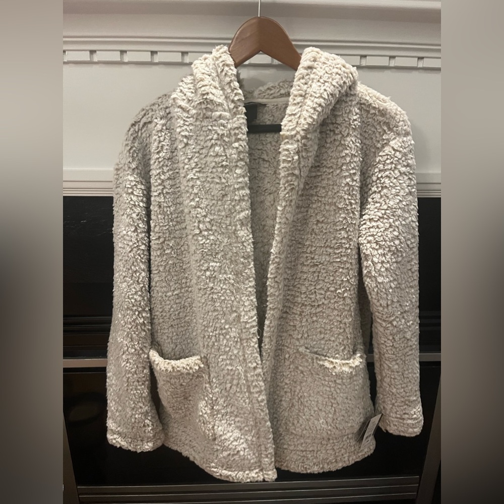 Women’s, sweater, NWT, Eddie Bauer, size M, Cream, Tan